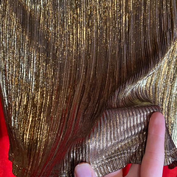 ⭐️Vintage gold top⭐️ - Picture 3 of 8